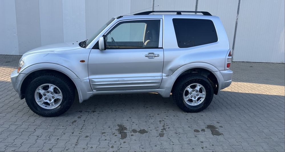 Vand sau schimb  Mitsubishi pajero mk3