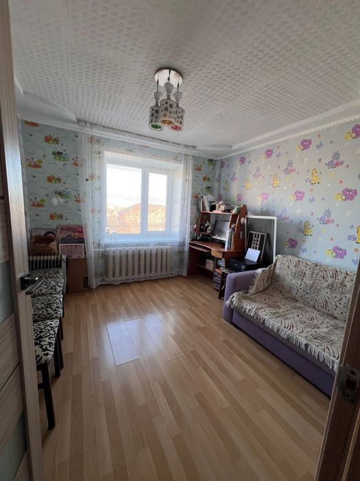 Продам трехкомнатную квартиру