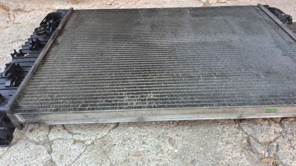 Воден  радиатор  за  Mercedes  -  Benz