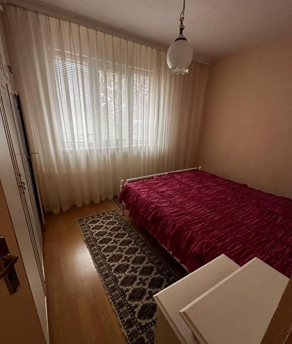 Дава се под наем Тристаен апартамент в Пловдив, Център - 110 кв.м за 450 € - Снимка #3