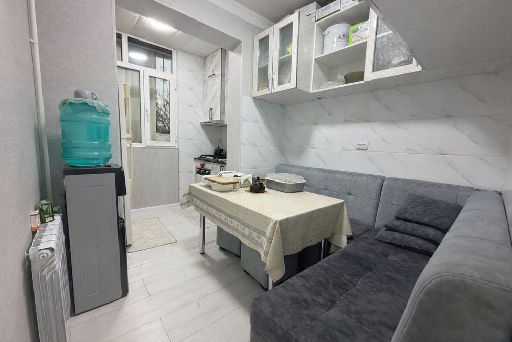 Srochna 3 xonali Yevro remont uy Yunusobod 4 kvartal sotiladi!