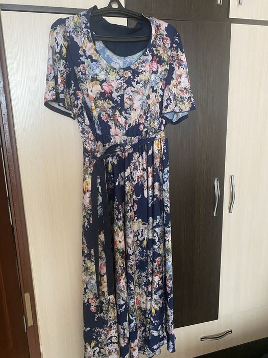 Нарядные платье ,50-52-54