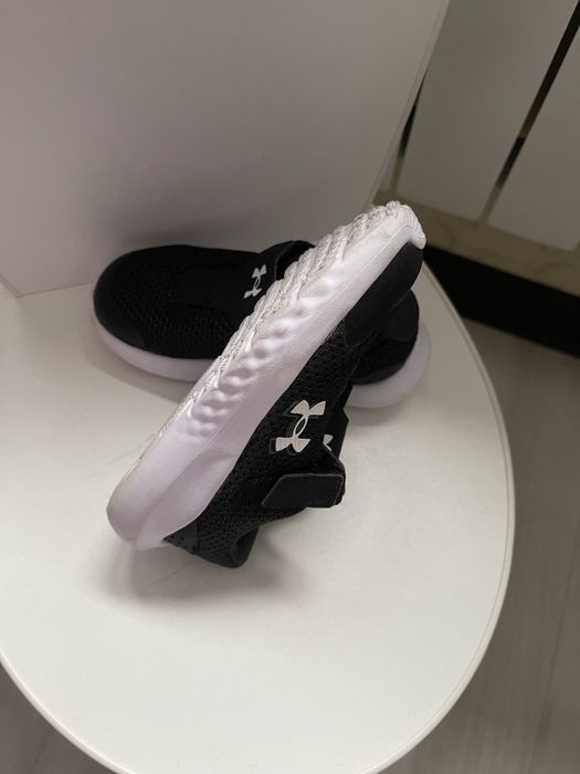 Кроссовки детские Under Armour