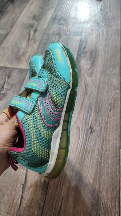 Балаларға аяқ киім 33,34 размерде