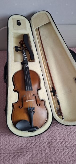 Продам. Скрипка, размер 1/2