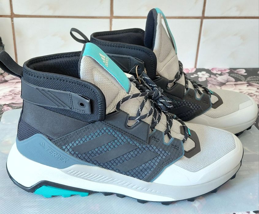 Trrex Adidas marimea 42
