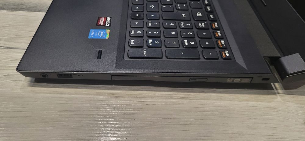 Lenovo B50-80-i3 5005u/8гб/120гб ссд/Amd R5 M330