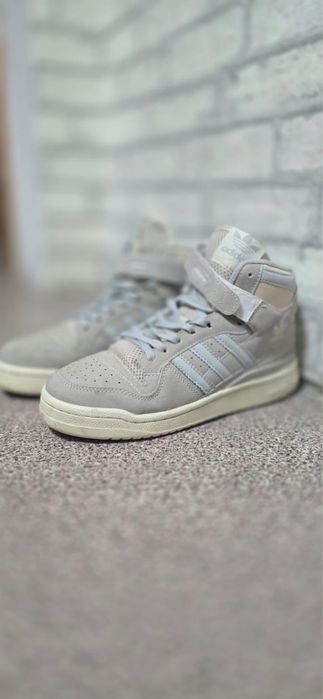 Мужские кроссовки