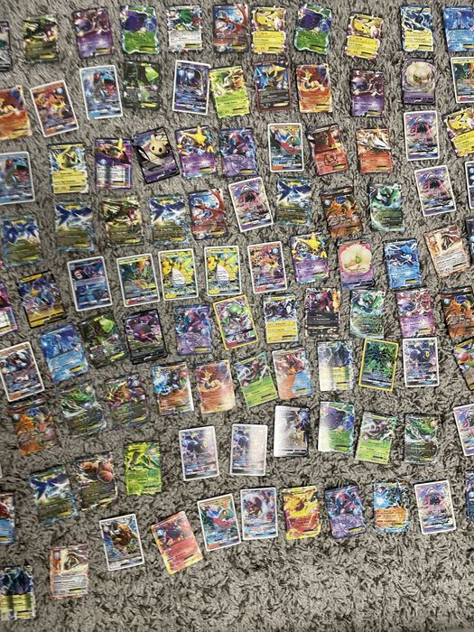 Colectie de carti Pokemon