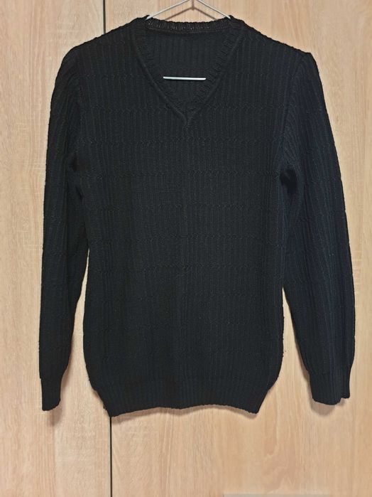 Pulover negru, marimea S