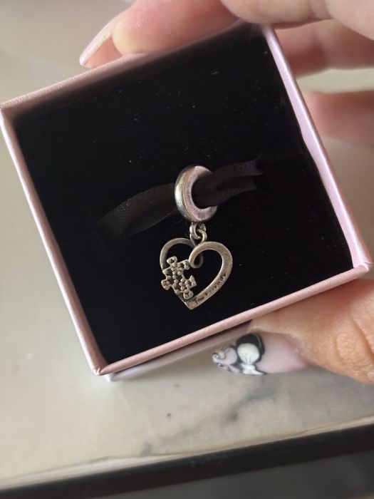 Pandora висулки.