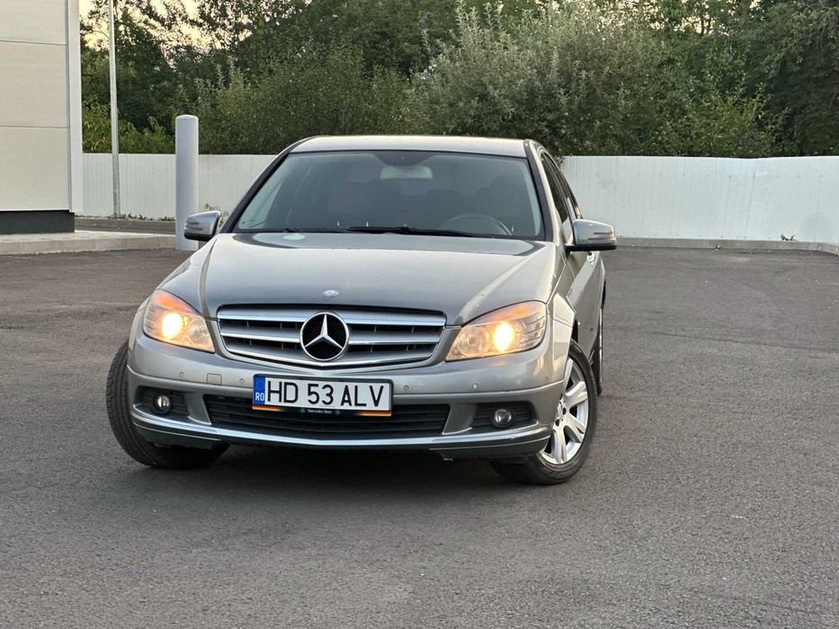 Mercedes-Benz C 200 CDI*2.2 D*navigatie*piele*af.2011*contract+fiscal pe loc