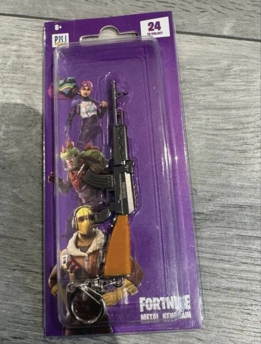 Breloc Metal Fortnite  –  Heavy Assault Rifle Ak47