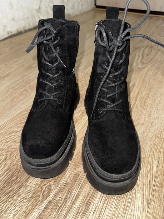 Продам ботинки зимние