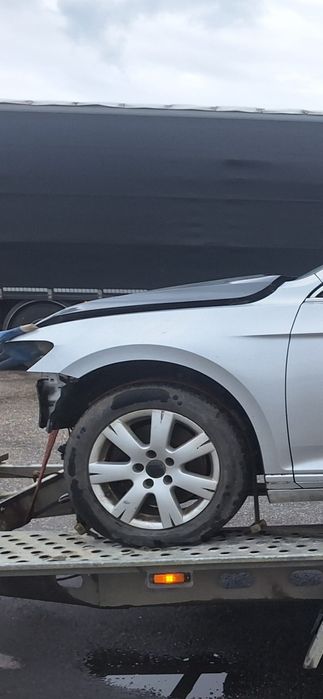 Aripa stanga Vw Passat B8 ,gri/argintiu