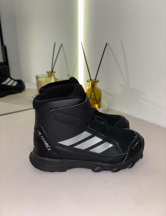 Детские ботинки adidas terrex