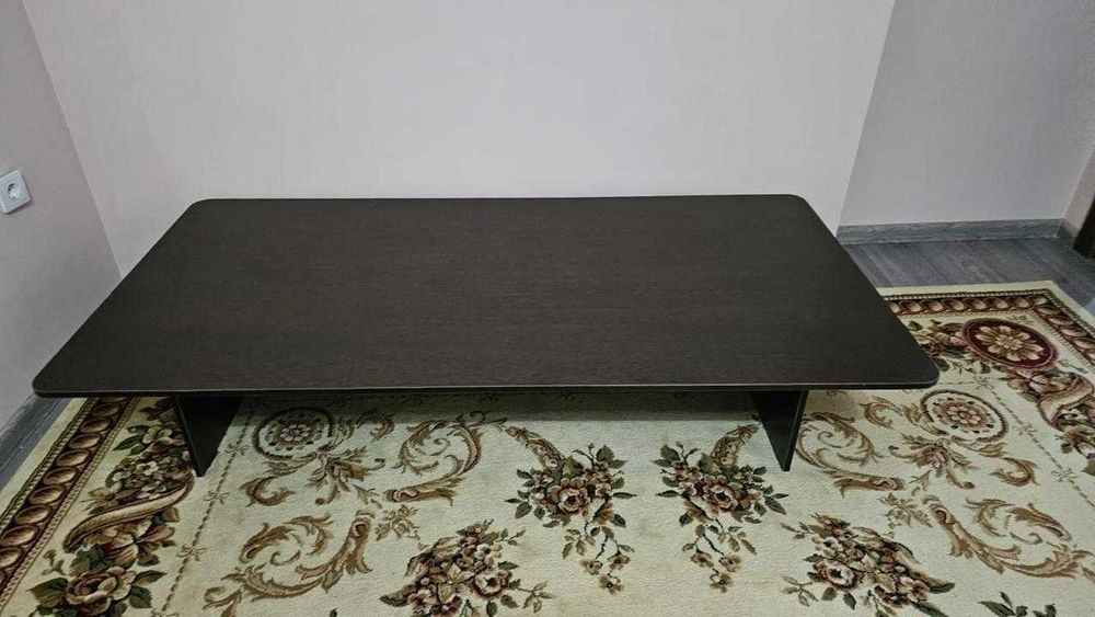 Продам обеденный стол 180 см*90 см
