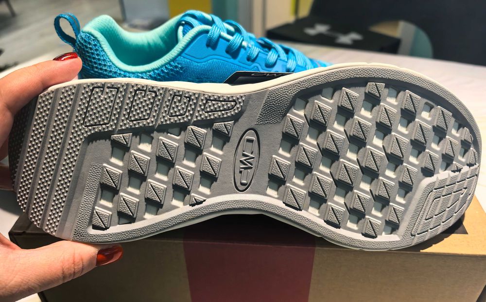 Чисто нови Маратонки CMP