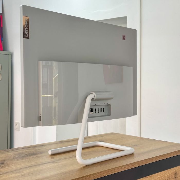 Моноблок LENOVO / в отличном состоянии