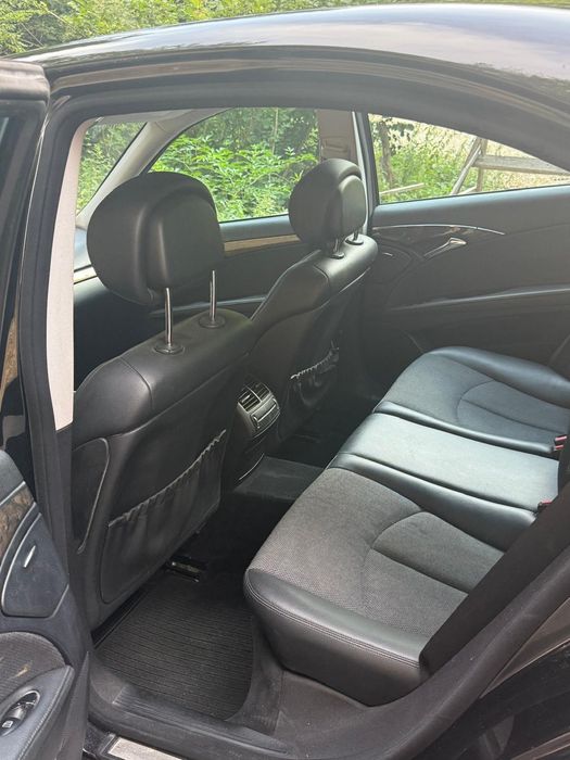 Mercedes-Benz E280 V6 - Avangarde