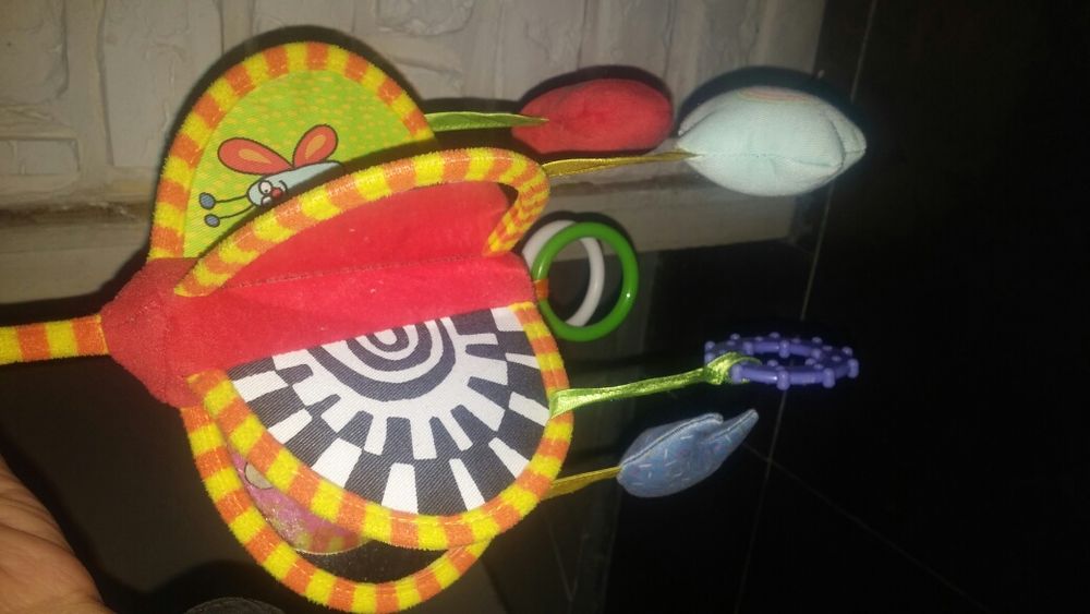 Oгледална играчка