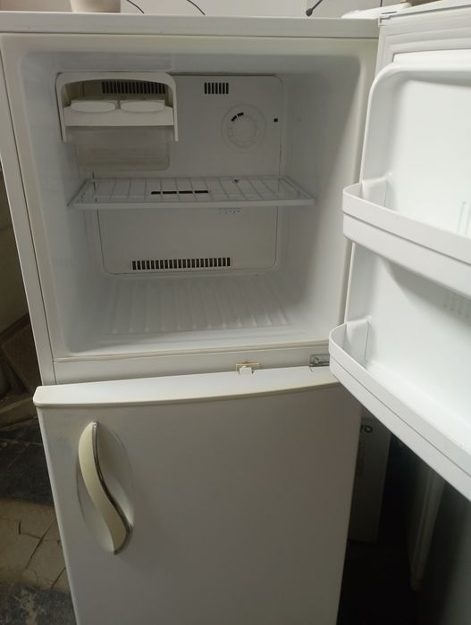 Продам холодильник Lg