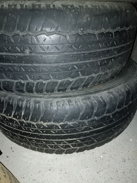 Продам Пару шин 265/65 R17
