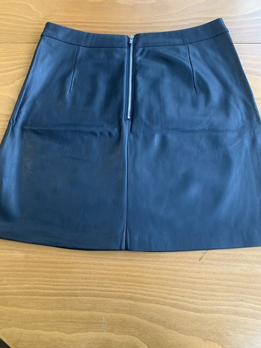 Кожена пола нова