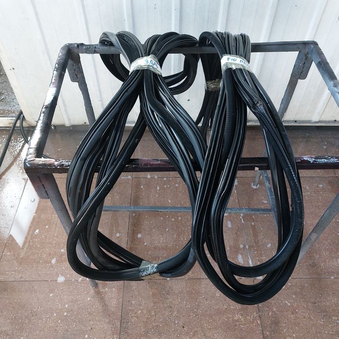 Дверные уплотнители на BMW, Subaru, ford .