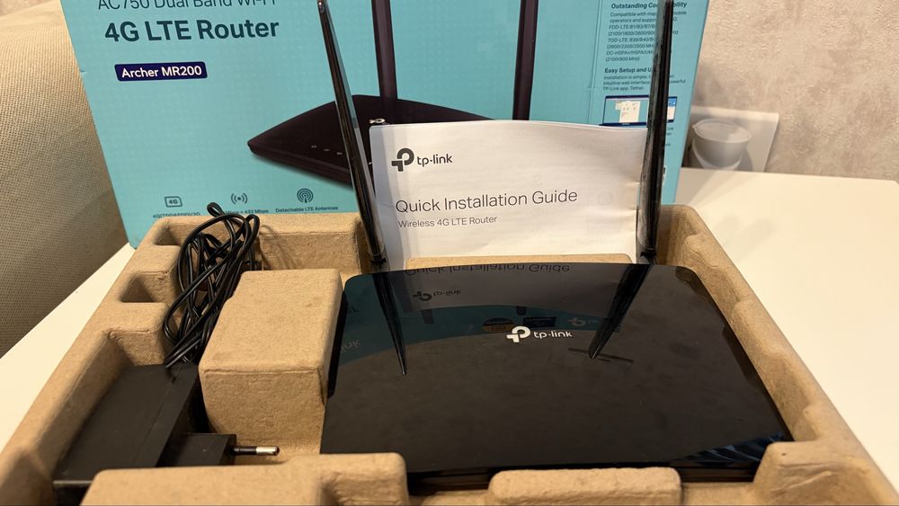 ROUTER 4G LTE - TP LINK AC750, Archer Mr200 ( doar testat)