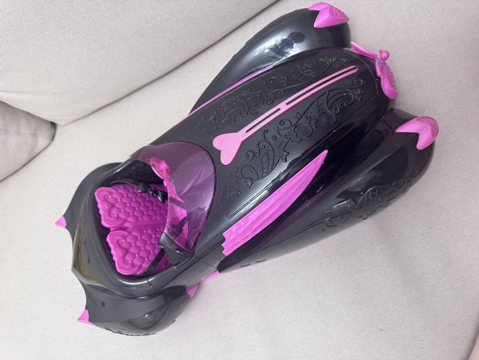 Машинка монстер хай