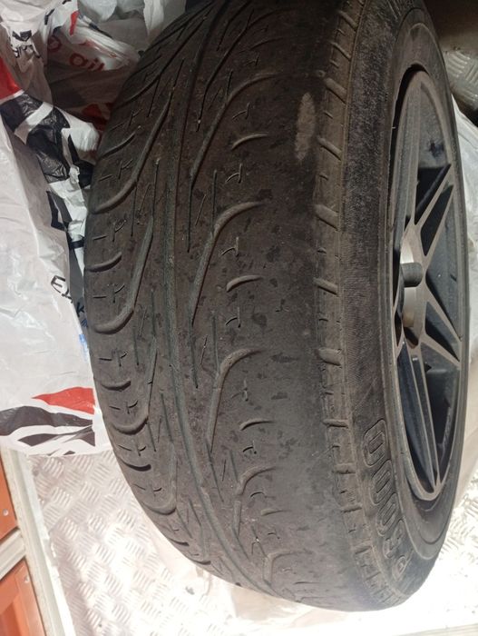 Продам диски с шинами