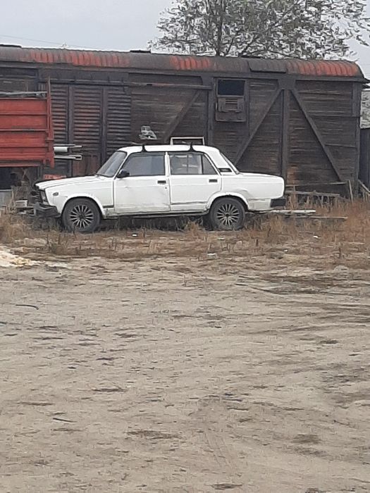 Ваз 2105 в белом цветь