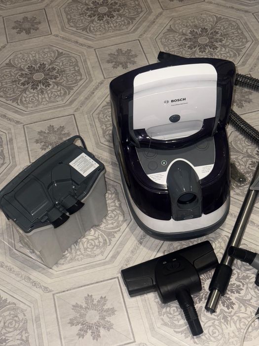 Продам моющий пылесос