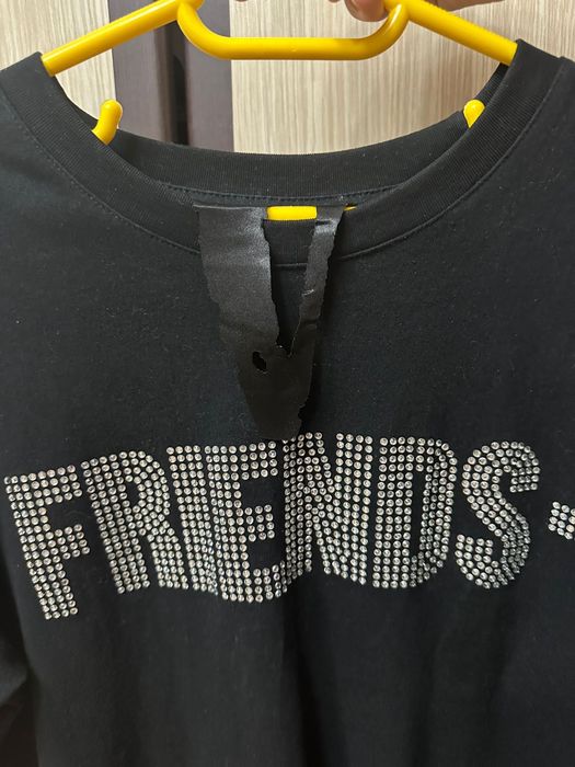 Vand tricou Vlone x Friends