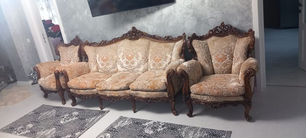 Set.canapea și doua fotolii vintage .