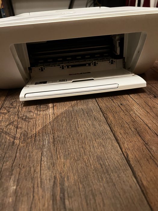 Imprimantă HP Deskjet 2320 (cu cartuș inclus)