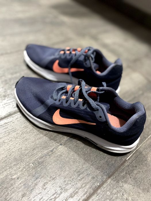 Дамски маратонки Nike