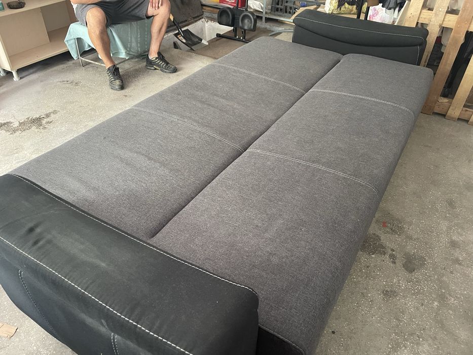 Canapea  extensibila  4 locuri