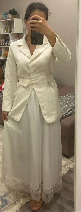 Вечернее платье и костюм