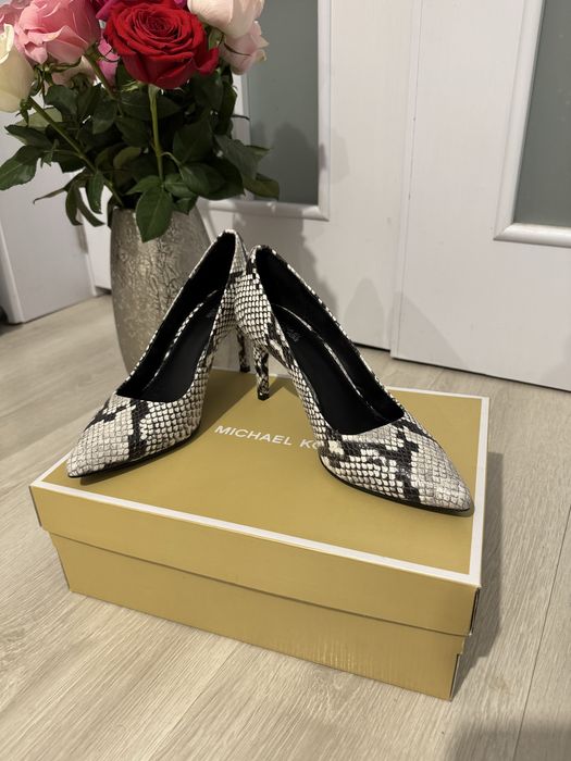 Pantofi Michael Kors din piele naturala marime 38