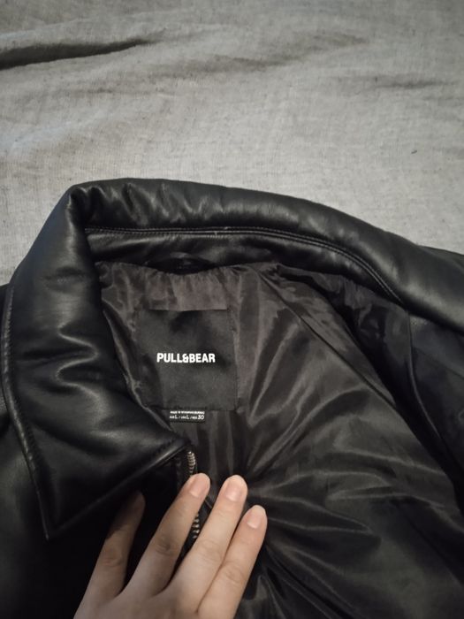 Кожаная куртка Pull & Bear