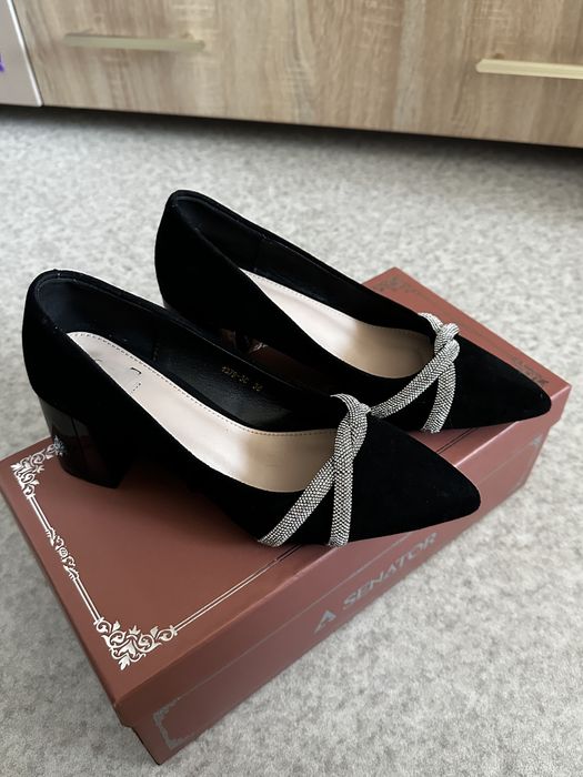 Продам срочно туфли