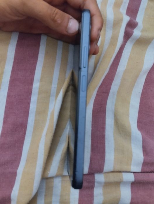 Продам телефон Vivo Y35