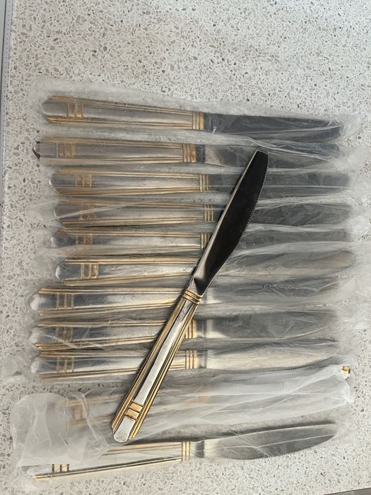 Столовые приборы