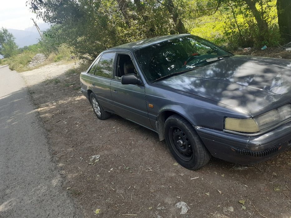 Срочно продаётся машина марка Mazda 626