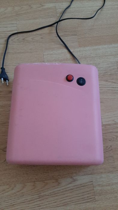 Ультрофиолетовая лампа