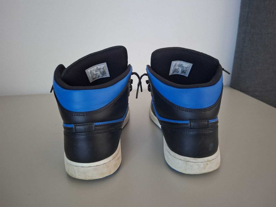 Nike Air Jordan 1 Mid Royal Blue