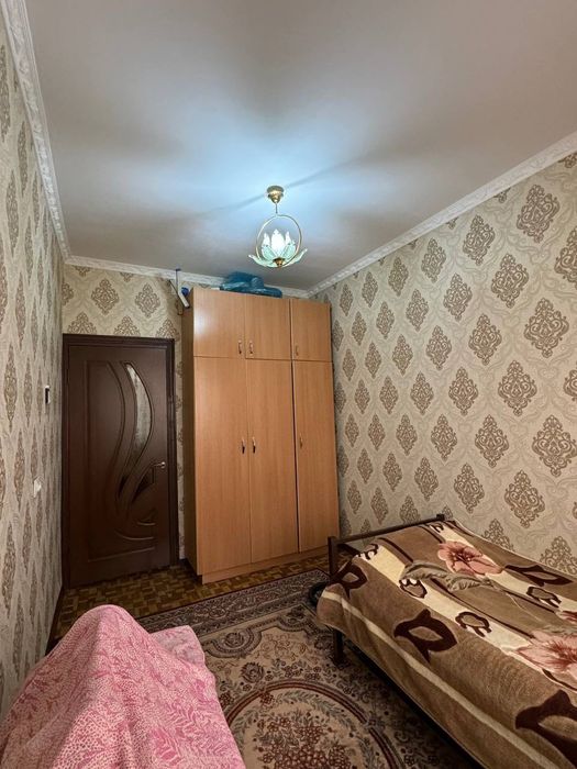 3 хоналик 4 хона қилинган, ремонти зўр, 2 та балкон,Интернет.