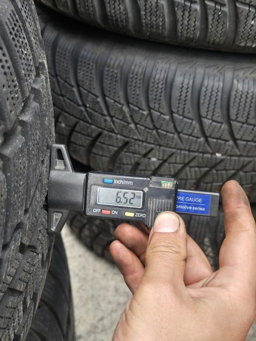 4 Броя 235/55/18 Austone 2x7mm 2x6,5mm